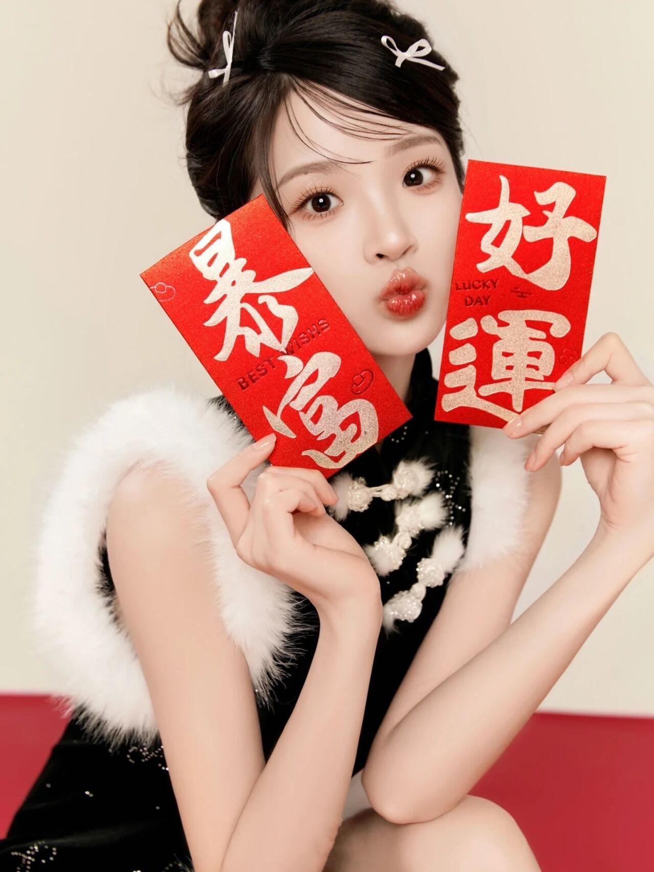 Tahun Baru 2025 Tahun Ular Kos - Photography Of The Year 2025 ulasan dan harga