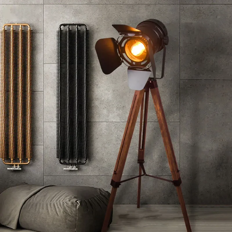 Lampu Lantai Kayu Antik Amerik - Photography Of The Year 2025 ulasan dan harga