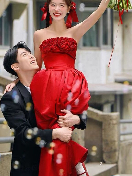 Gaun Pengantin Merah Baru 2025 - Photography Street ulasan dan harga